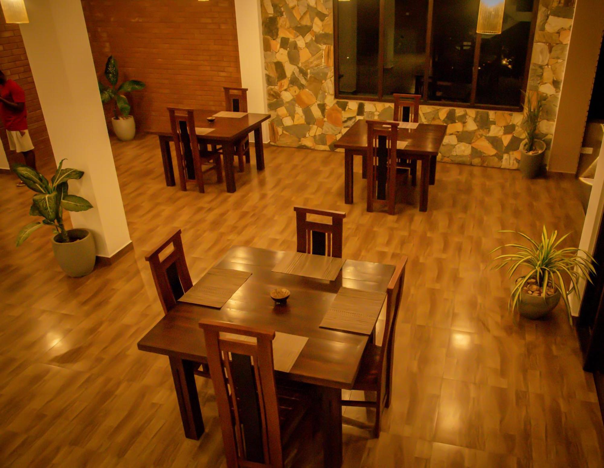 Ever Breeze Ella Hotel Екстер'єр фото