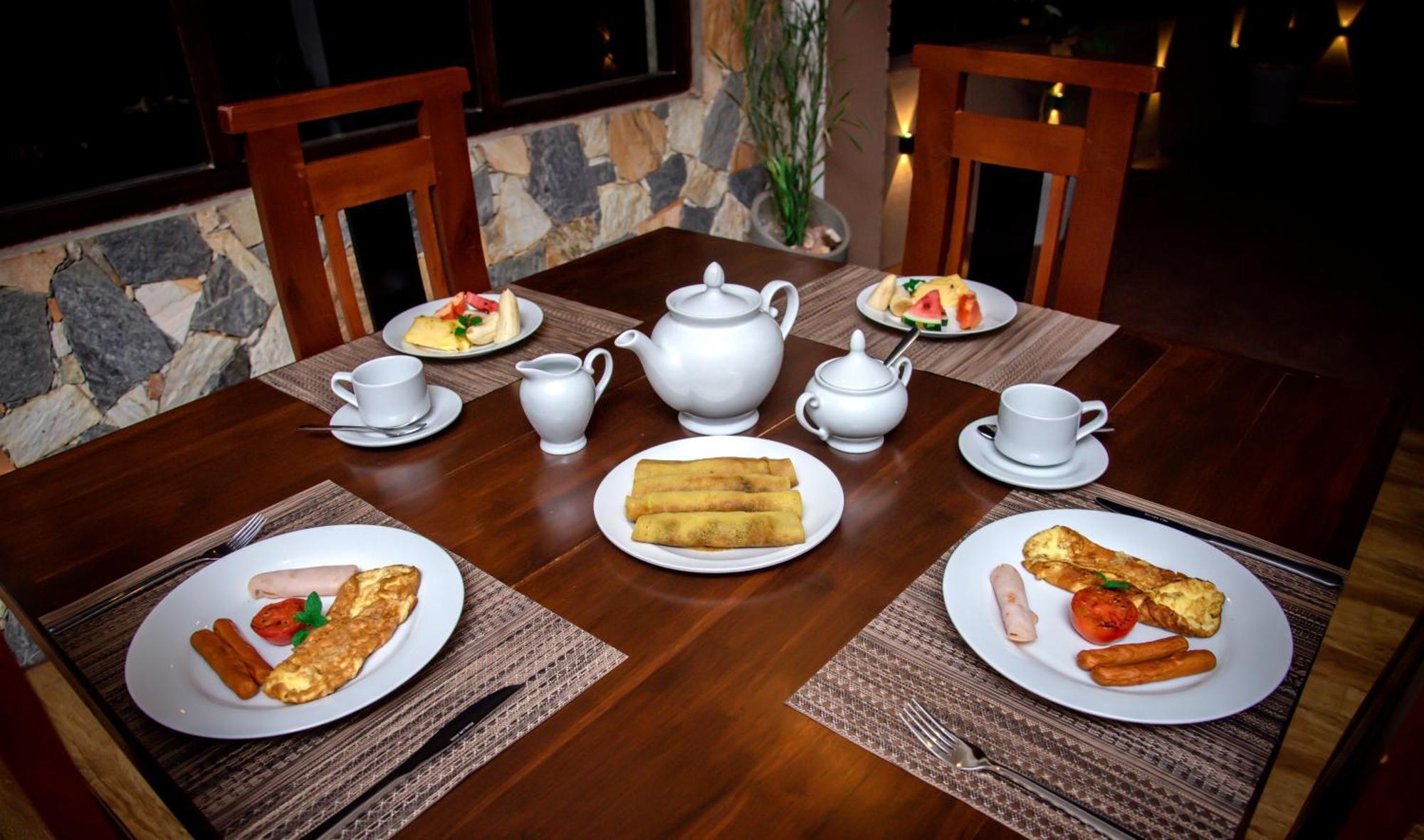 Ever Breeze Ella Hotel Екстер'єр фото
