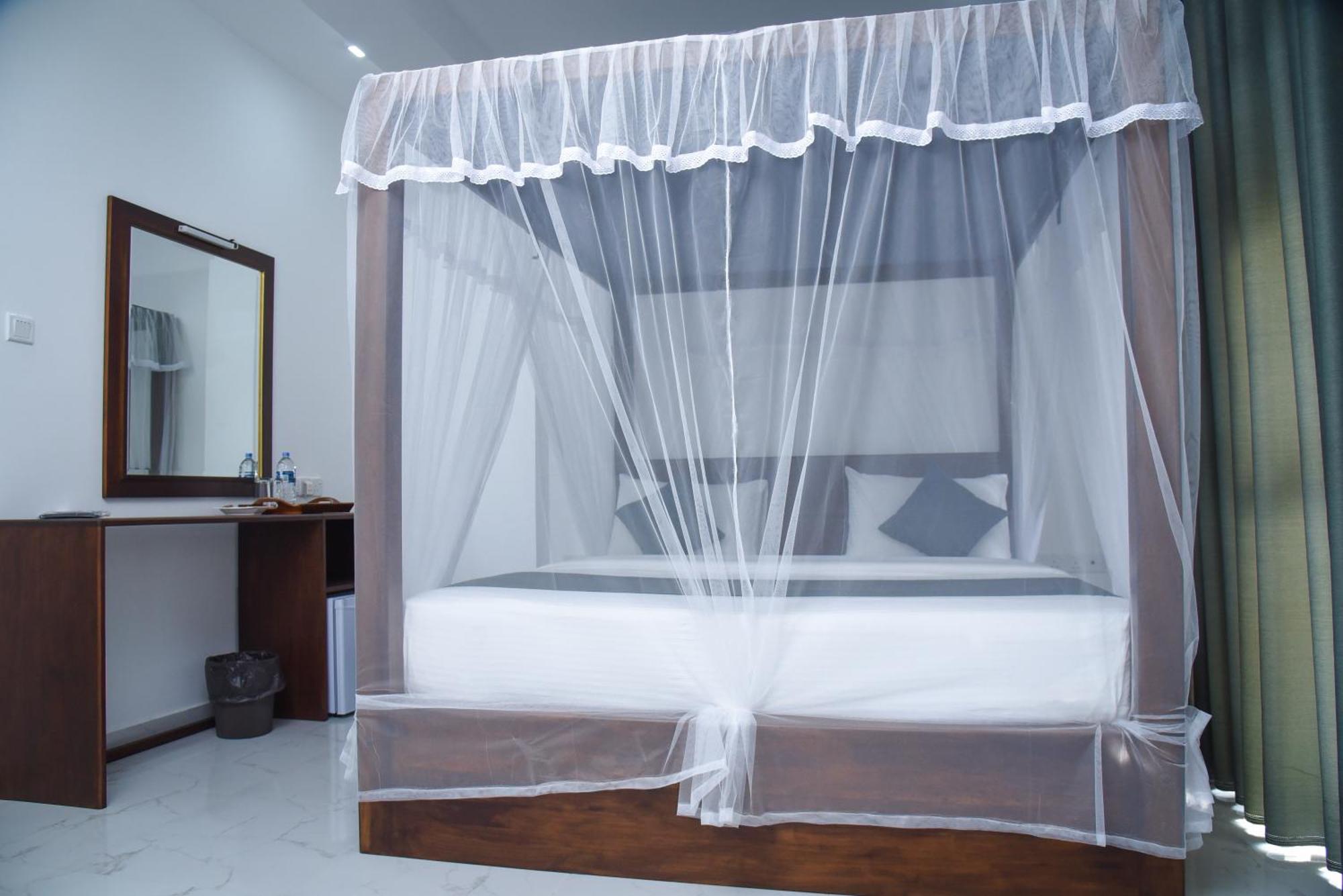 Ever Breeze Ella Hotel Екстер'єр фото