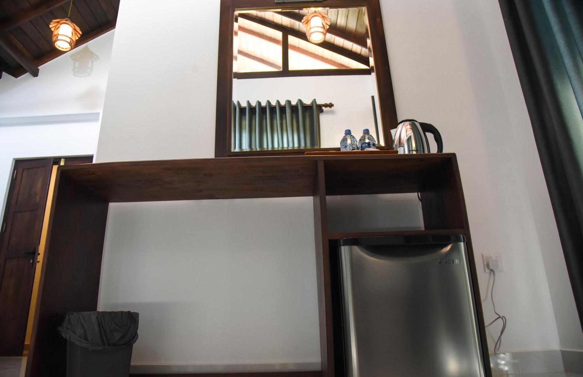 Ever Breeze Ella Hotel Екстер'єр фото