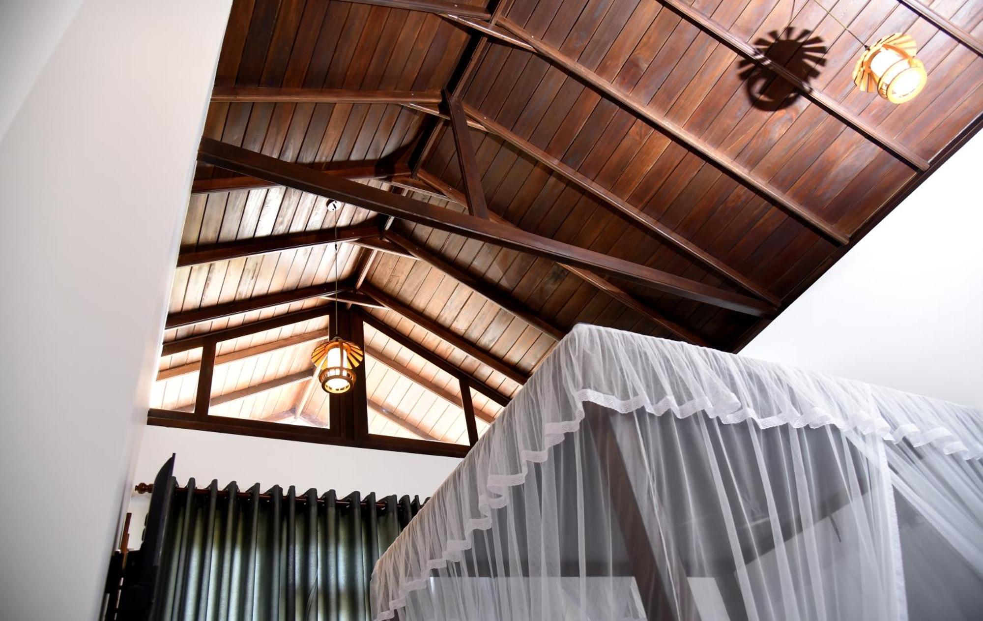 Ever Breeze Ella Hotel Екстер'єр фото